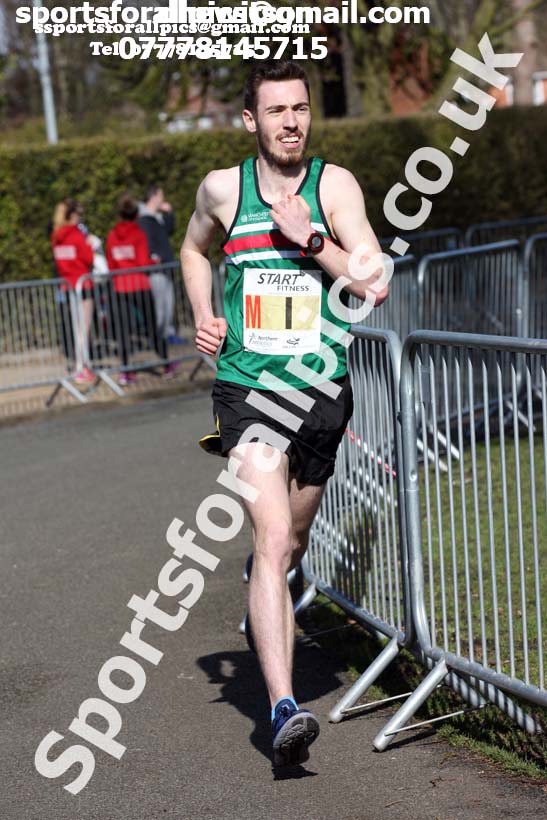 Senior mens Northern 12 Stage Road Relay Champs., Birkenhead Park. Photo: David T. Hewitson/Sports for All Pics